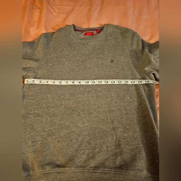 Izod Other - IZOD Cozy Gray‎ Crewneck Sweater with Classic Design